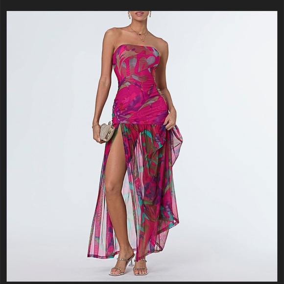 Elegant Strapless Floral Dress - Picture 4 of 11